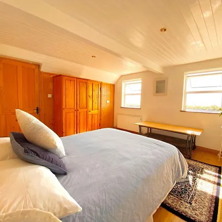 Ballyv House: Private Double With En-suite Bathroom, Breakfast, Near Cliffs Of Moher Couette-café