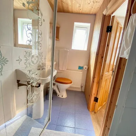 Ballyv House: Private Double With En-suite Bathroom, Breakfast, Near Cliffs Of Moher