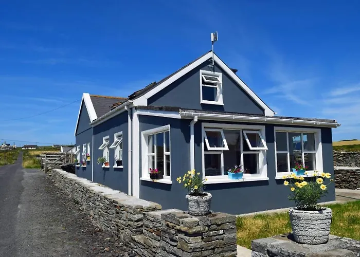 Ballyv House: Private Double With En-suite Bathroom, Breakfast, Near Cliffs Of Moher Couette-café